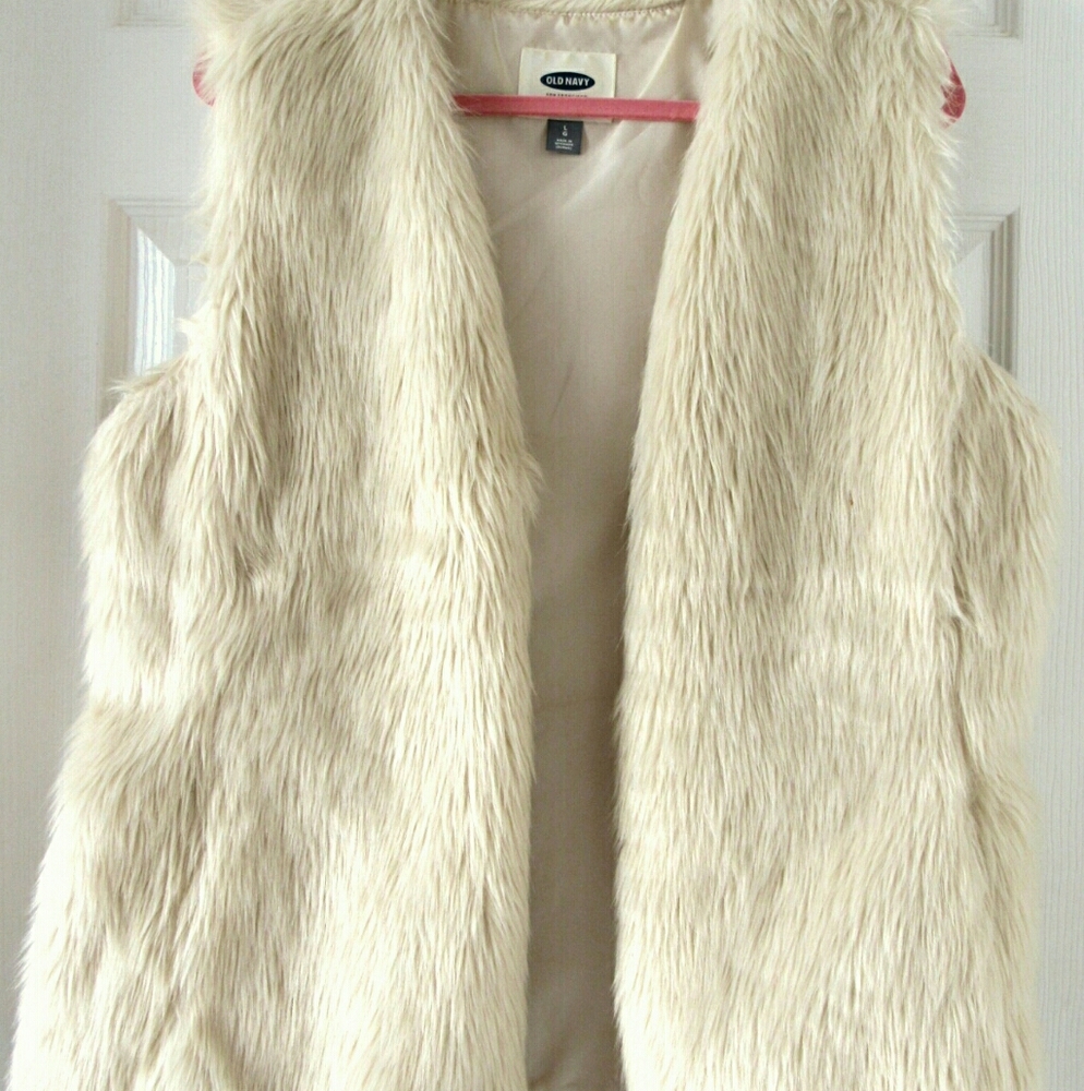 Faux Fur Off White Vest